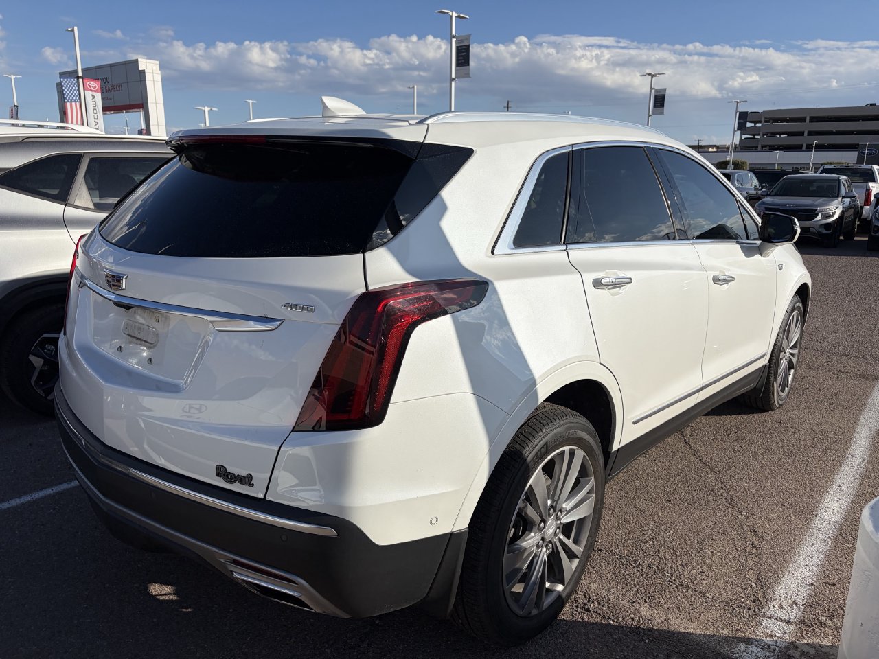 Used 2022 Cadillac XT5 Premium Luxury w/ Platinum Package FWD image 11