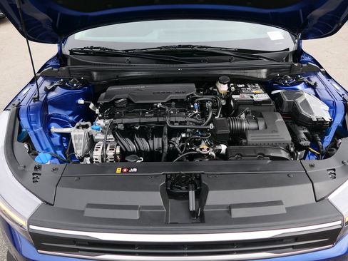 Used 2025 Kia K4 LXS image 32