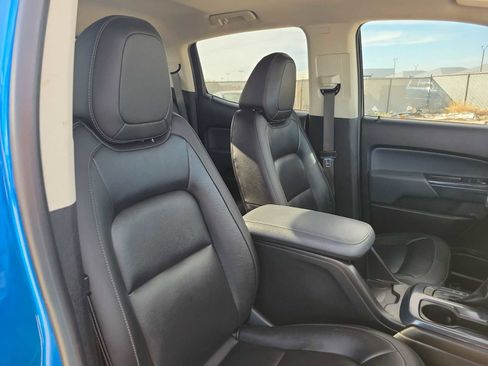 Used 2022 Chevrolet Colorado Z71 w/ Safety Package image 14