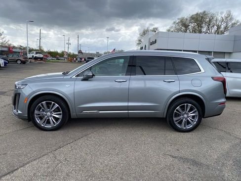 Used 2024 Cadillac XT6 Premium Luxury w/ LPO, Floor Liner Package AWD/4WD image 12
