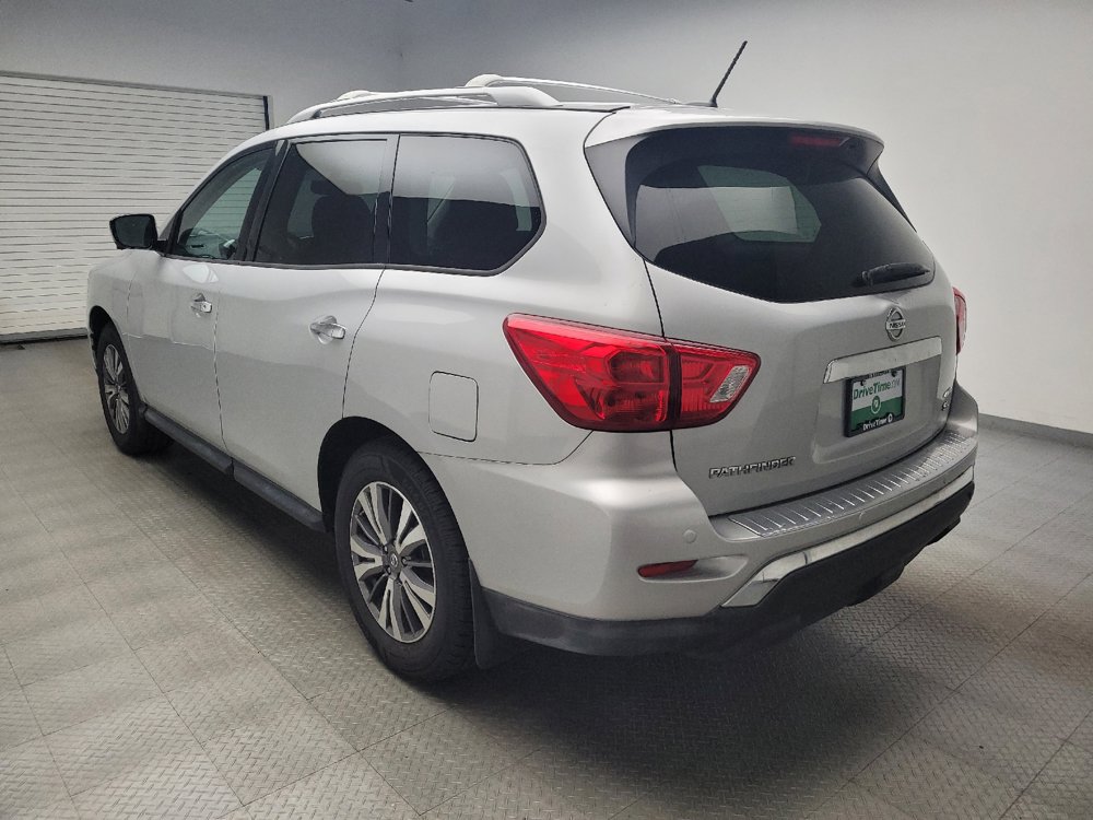 Used 2017 Nissan Pathfinder SL AWD/4WD image 5