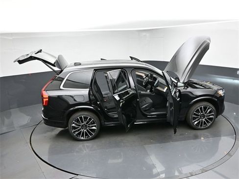 New 2026 Volvo XC90 B6 Plus w/ Protection Package Premier image 50