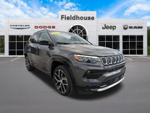 Used 2024 Jeep Compass Limited w/ Elite Group AWD/4WD image 9