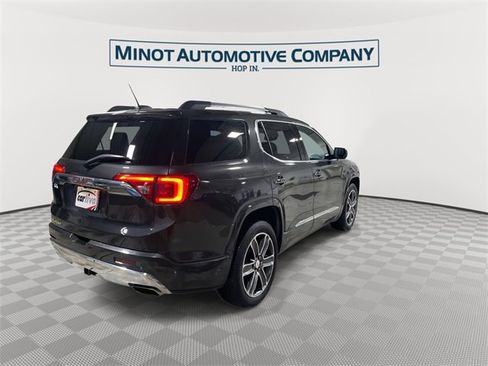 Used 2017 GMC Acadia Denali w/ Technology Package image 8