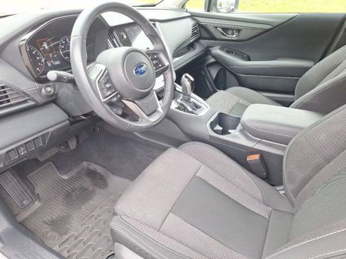 Used 2022 Subaru Outback Premium AWD/4WD image 12
