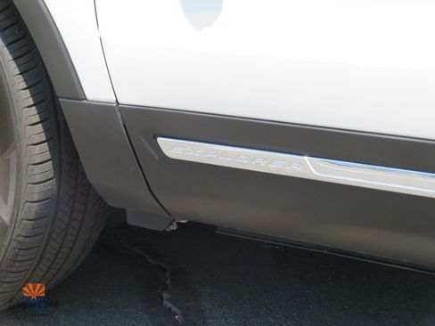 Used 2017 Ford Explorer Limited FWD image 26