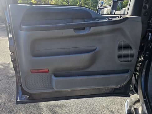 Used 2007 Ford F250 XLT image 10