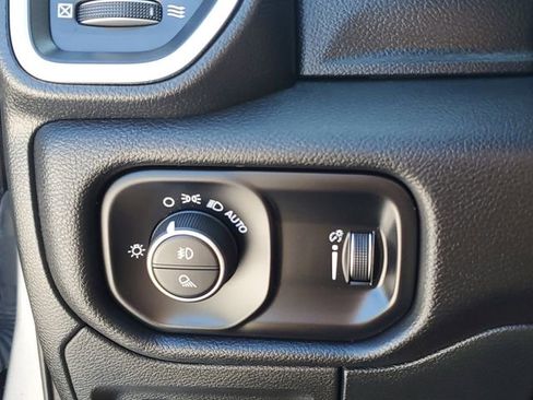 Used 2024 RAM 1500 Big Horn AWD/4WD image 21