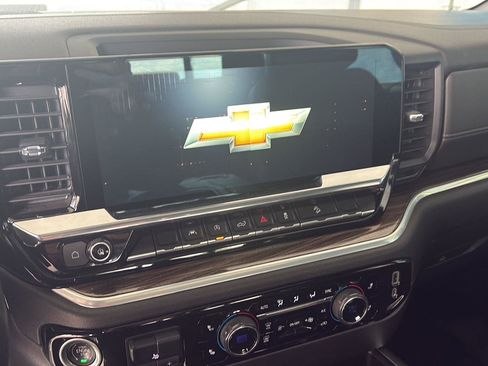 Used 2022 Chevrolet Silverado 1500 RST w/ Convenience Package II image 13