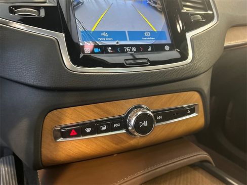 Certified 2023 Volvo XC90 B6 Plus w/ Protection Package Premier image 18