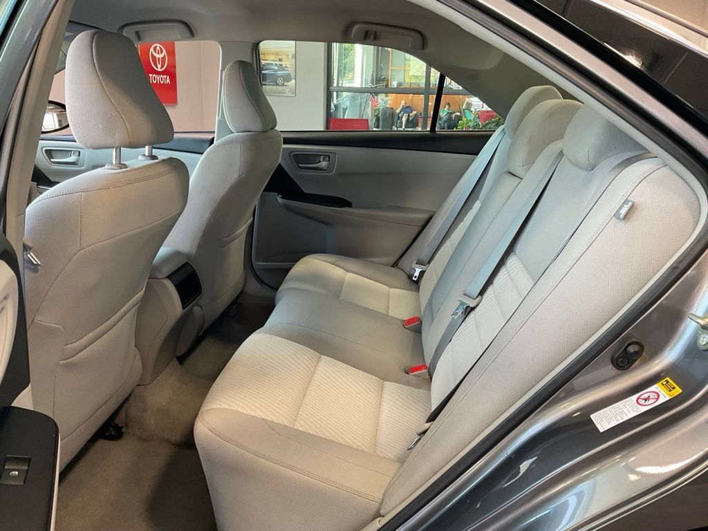 Used 2017 Toyota Camry LE FWD image 20