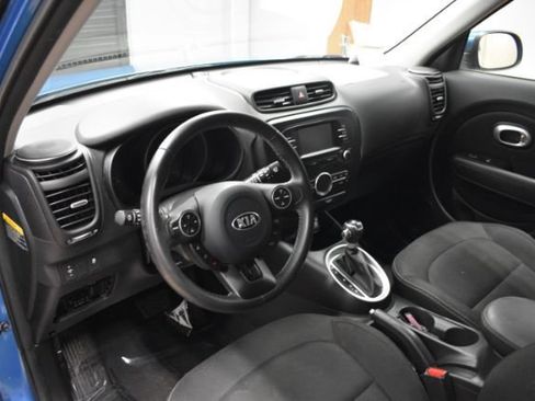 Used 2017 Kia Soul + w/ Designer's Package FWD image 10
