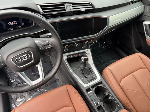 Used 2023 Audi Q3 2.0T Premium Plus w/ Premium Plus Package AWD/4WD image 27