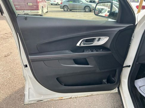 Used 2015 Chevrolet Equinox LT image 14