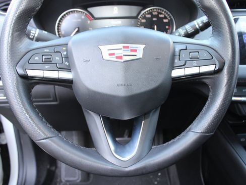 Used 2023 Cadillac XT4 Sport image 12