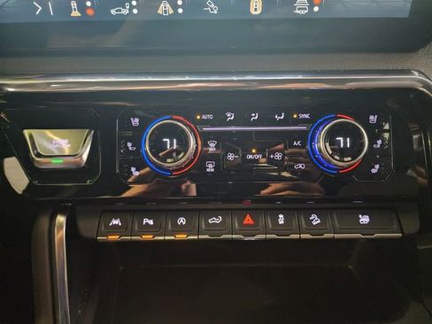 Used 2024 GMC Sierra 1500 Denali image 27