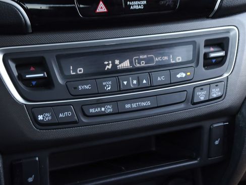 Used 2025 Honda Ridgeline TrailSport image 32