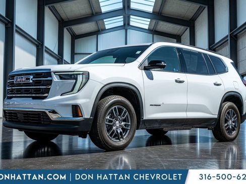 Used 2025 GMC Acadia Elevation image 1