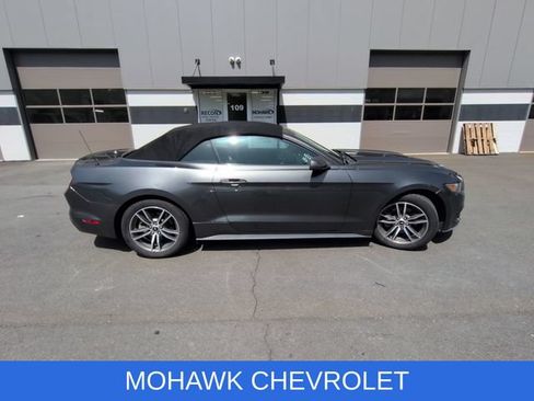 Used 2016 Ford Mustang Premium RWD image 5