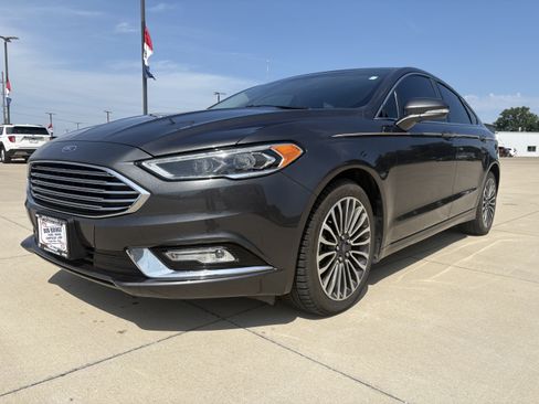Used 2018 Ford Fusion Titanium AWD/4WD image 6