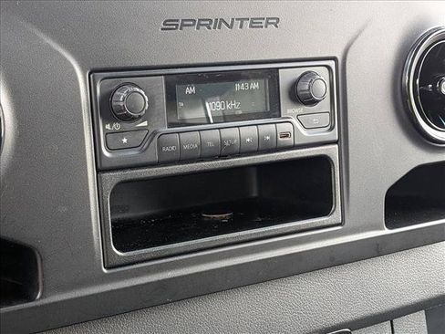 Used 2021 Mercedes-Benz Sprinter 2500 image 13