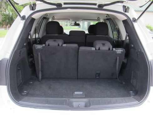 Used 2020 Nissan Pathfinder SV FWD image 6