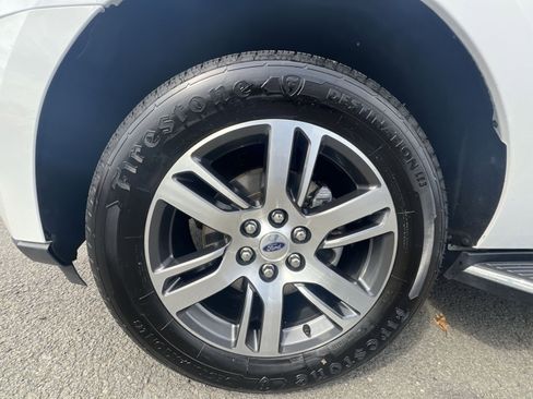 Certified 2023 Ford Expedition Limited image 12