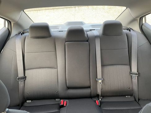 Used 2025 Nissan Altima 2.5 SV image 38