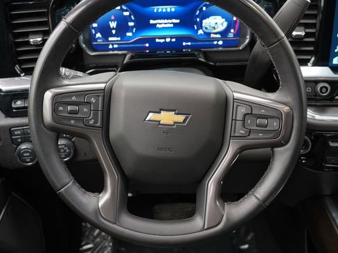 Used 2025 Chevrolet Silverado 3500 High Country w/ High Country Premium Package AWD/4WD image 25