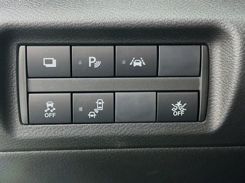 Used 2024 Nissan Kicks S image 16