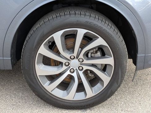 Used 2023 Land Rover Discovery Sport SE R-Dynamic AWD/4WD image 8