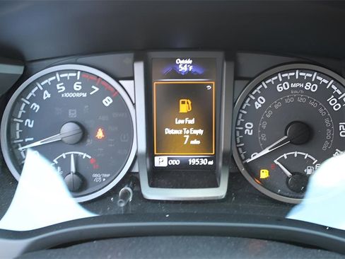 Certified 2023 Toyota Tacoma TRD Sport image 10