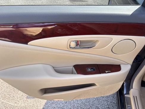 Used 2008 Lexus LS 460 RWD image 17