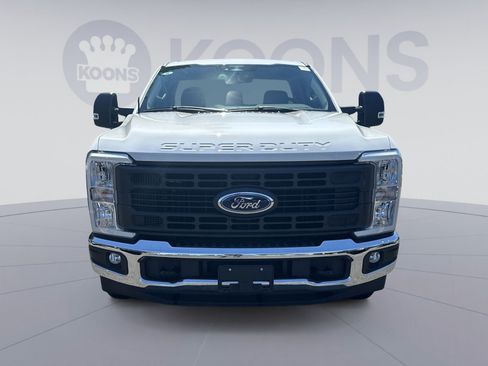 Used 2023 Ford F250 XL w/ XL Chrome Package RWD image 11