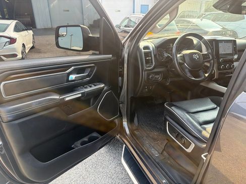 Used 2022 RAM 1500 Laramie AWD/4WD image 19