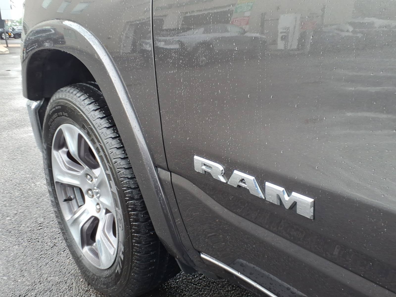 Used 2020 RAM 1500 Laramie AWD/4WD image 9