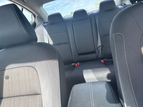 Used 2025 Nissan Altima 2.5 SV FWD image 28