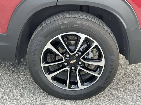 Certified 2025 Chevrolet TrailBlazer LT w/ Convenience Package FWD image 32