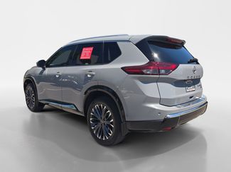 Certified 2024 Nissan Rogue Platinum w/ Platinum Premium Package AWD/4WD video 3