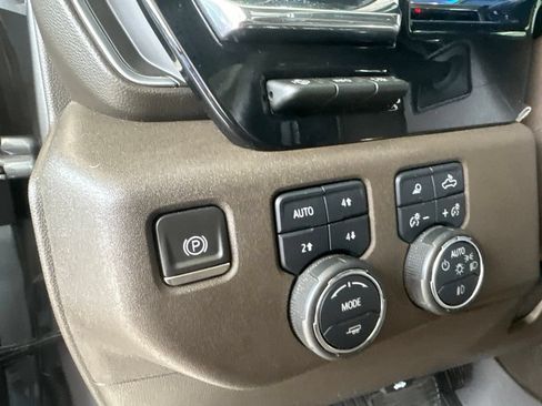 Used 2024 Chevrolet Silverado 2500 LTZ w/ LTZ Premium Package AWD/4WD image 12
