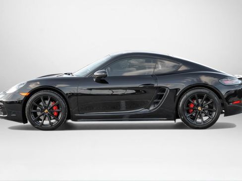 Used 2021 Porsche 718 Cayman w/ Premium Package RWD image 9