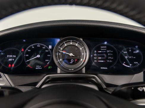 Certified 2024 Porsche 911 Carrera 4S image 36