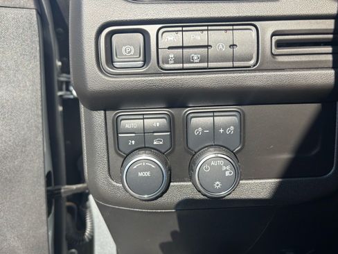 Used 2024 Chevrolet Tahoe RST w/ Luxury Package AWD/4WD image 15