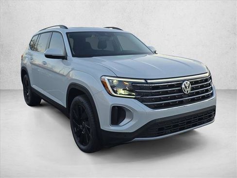 New 2026 Volkswagen Atlas SE FWD image 8