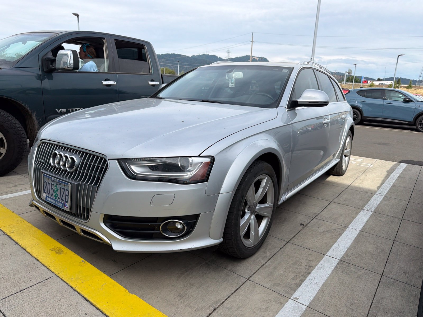 Used 2013 Audi A4 Premium Plus w/ Premium Plus Pkg AWD/4WD image 5