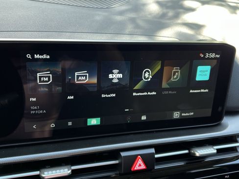New 2026 Kia Sportage LX w/ LX Convenience Package FWD image 31