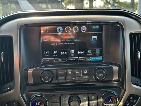 Certified 2017 GMC Sierra 2500 Denali w/ Duramax Plus Package AWD/4WD image 21