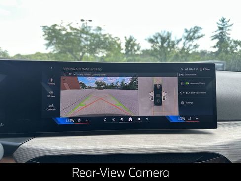 Certified 2025 BMW 330i xDrive 330i xDrive w/ Premium Package image 23