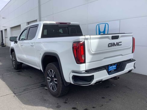 Used 2020 GMC Sierra 1500 AT4 w/ AT4 Premium Package AWD/4WD image 4