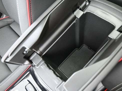 Used 2023 Buick Envision Essence w/ Sport Touring Package image 9